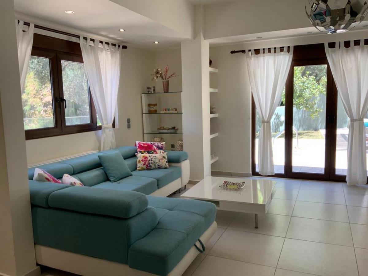 Pura Vida Villa Rodakino Exterior photo