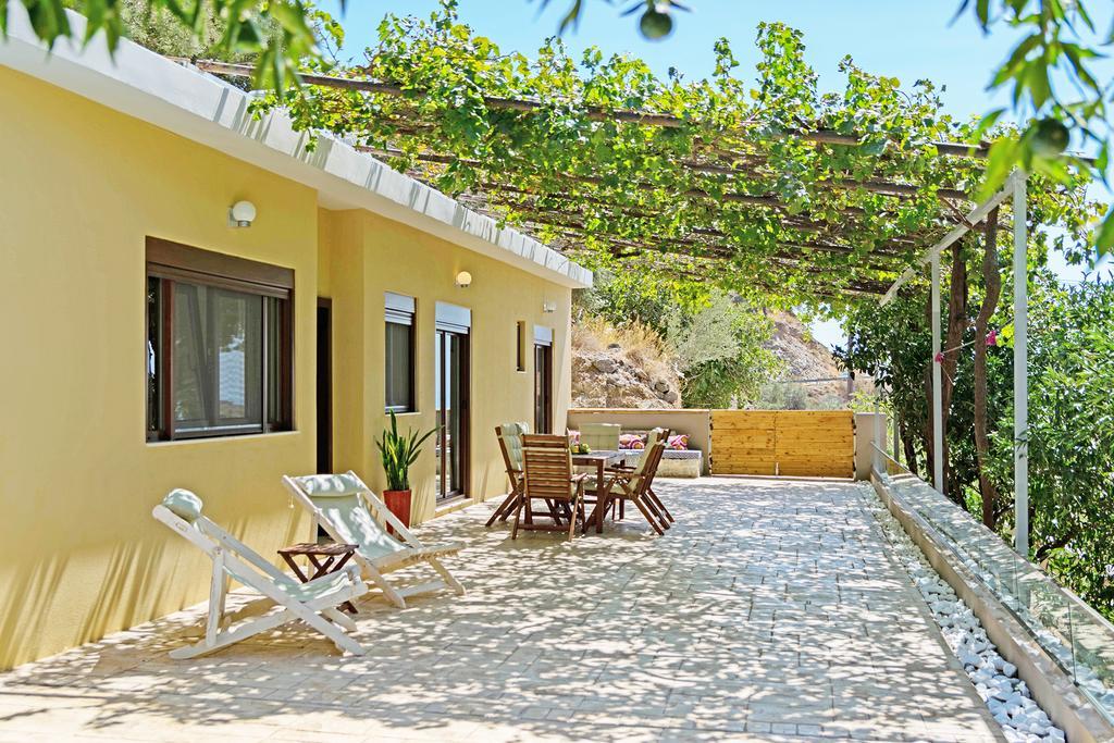 Pura Vida Villa Rodakino Exterior photo